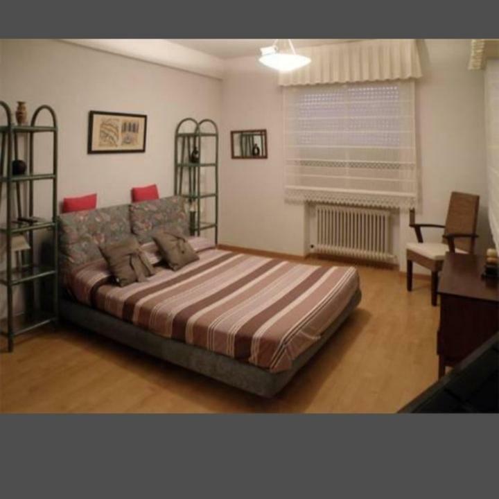 Hostal Ezequiel Los Arcos Exterior photo